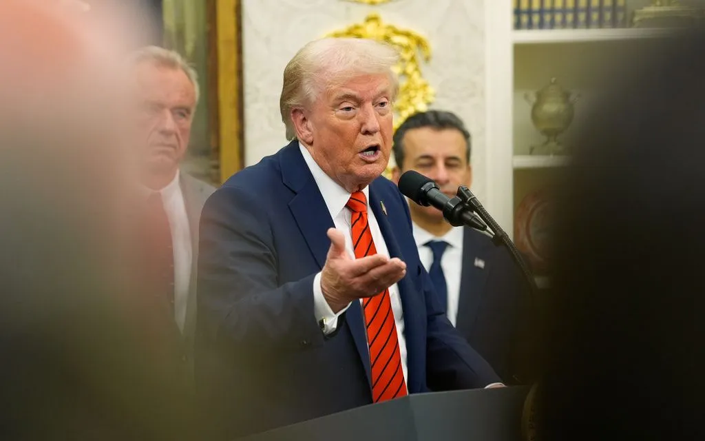 Tổng thống Mỹ Donald Trump phát biểu tại Phòng Bầu dục, Nhà Trắng, ngày 10/10/2025, tại Washington. (Ảnh: AP) Tổng thống Mỹ Donald Trump phát biểu tại Phòng Bầu dục, Nhà Trắng, ngày 10/10/2025, tại Washington. (Ảnh: AP)