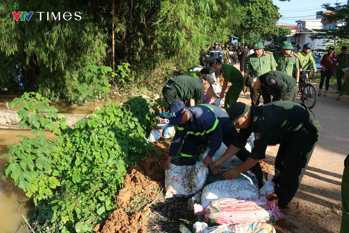 Hà Nội cấp bổ sung 20 tỷ đồng cho xã Đa Phúc, xã Trung Giã khắc phục thiệt hại do lũ- Ảnh 8. Hà Nội cấp bổ sung 20 tỷ đồng cho xã Đa Phúc, xã Trung Giã khắc phục thiệt hại do lũ- Ảnh 8.