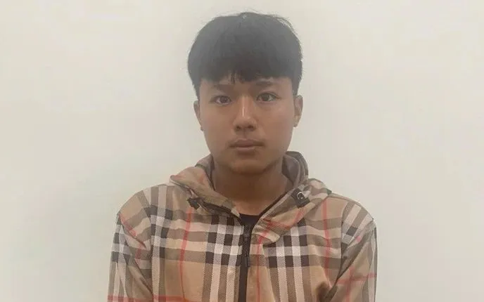 Nguyễn Đức Minh Quân bị di lý từ Gia Lai về Đà Nẵng để tiếp tục xử lý Nguyễn Đức Minh Quân bị di lý từ Gia Lai về Đà Nẵng để tiếp tục xử lý