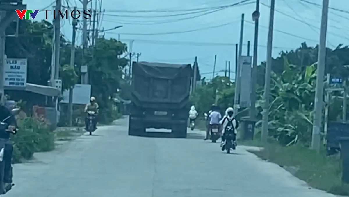 Đồng Nai: Nỗ lức kéo giảm tai nạn do va chạm với xe ben   - Ảnh 1.