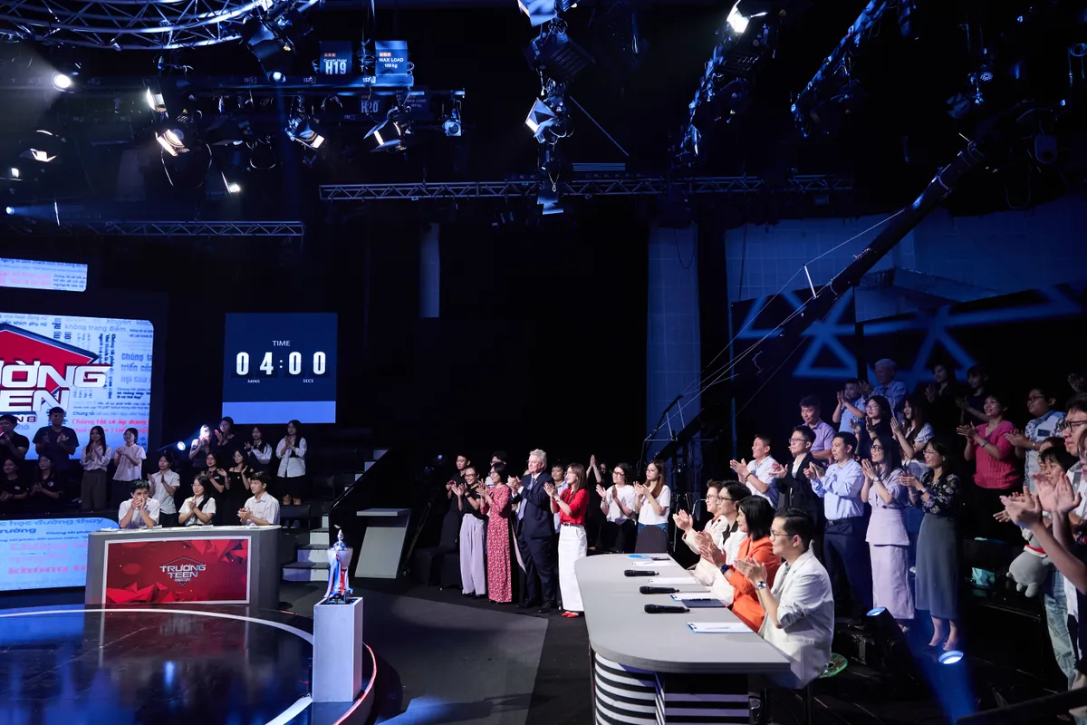 Chung kết Trường Teen 2025: Bản lĩnh tuổi 17 trong trận tranh biện nghẹt thở - Ảnh 7.