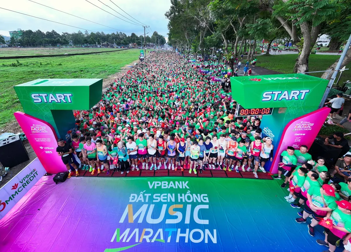 12.000 runner về đ&iacute;ch, VPBank Đất Sen Hồng Music Marathon 2025 kết th&uacute;c ấn tượng - Ảnh 1.