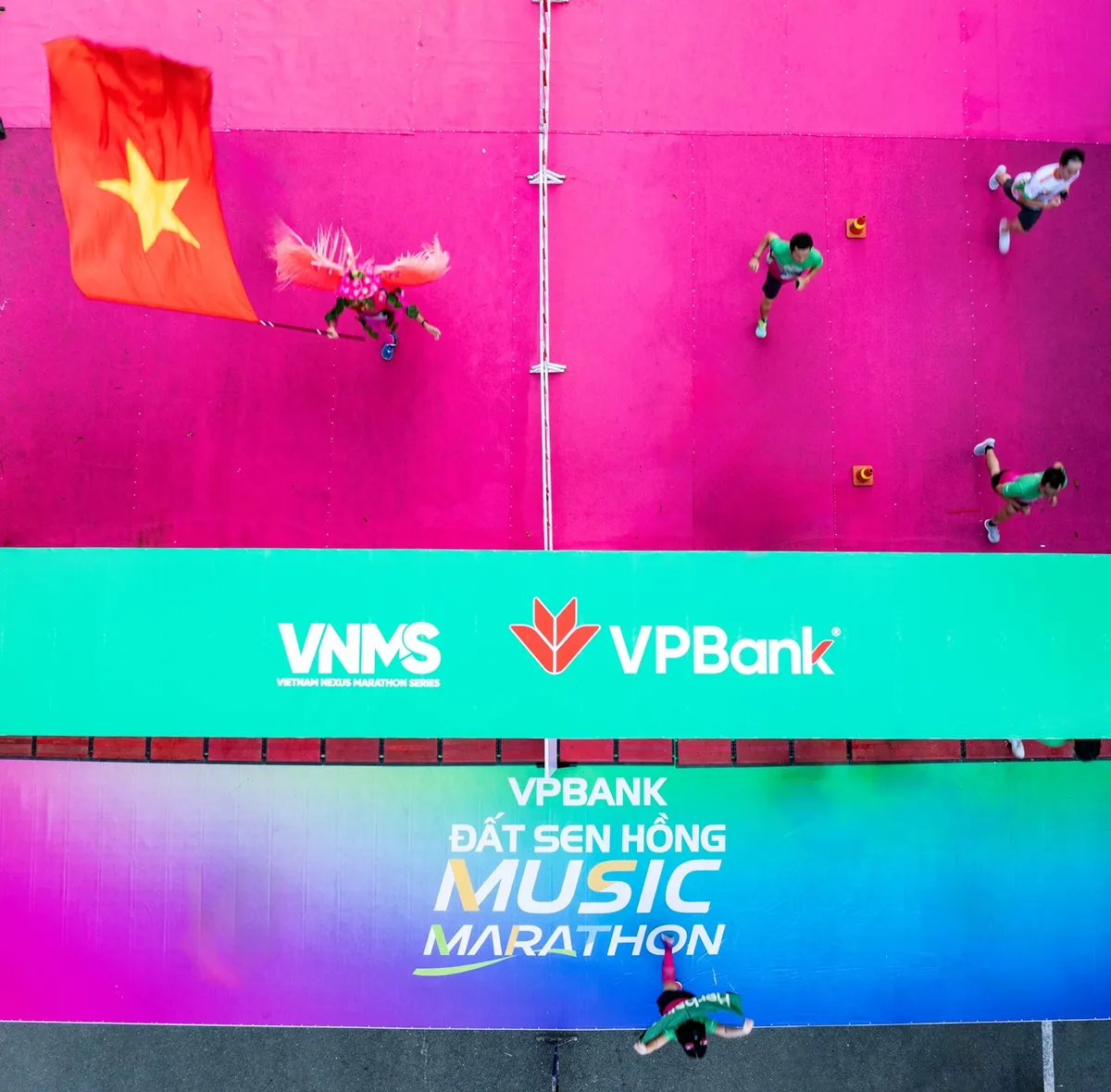 12.000 runner về đ&iacute;ch, VPBank Đất Sen Hồng Music Marathon 2025 kết th&uacute;c ấn tượng - Ảnh 9.