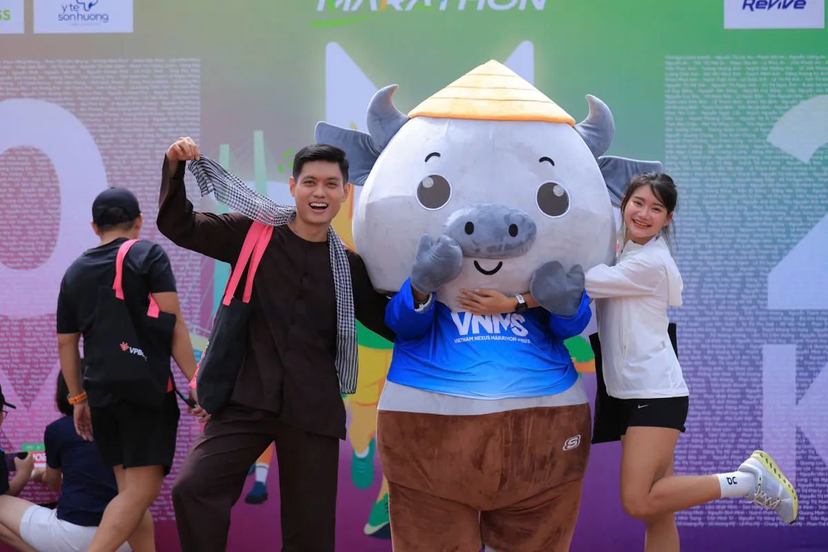 Trai xinh g&aacute;i đẹp khuấy động VPBank Đất Sen Hồng Music Marathon 2025 trước &ldquo;giờ G&rdquo; - Ảnh 5.