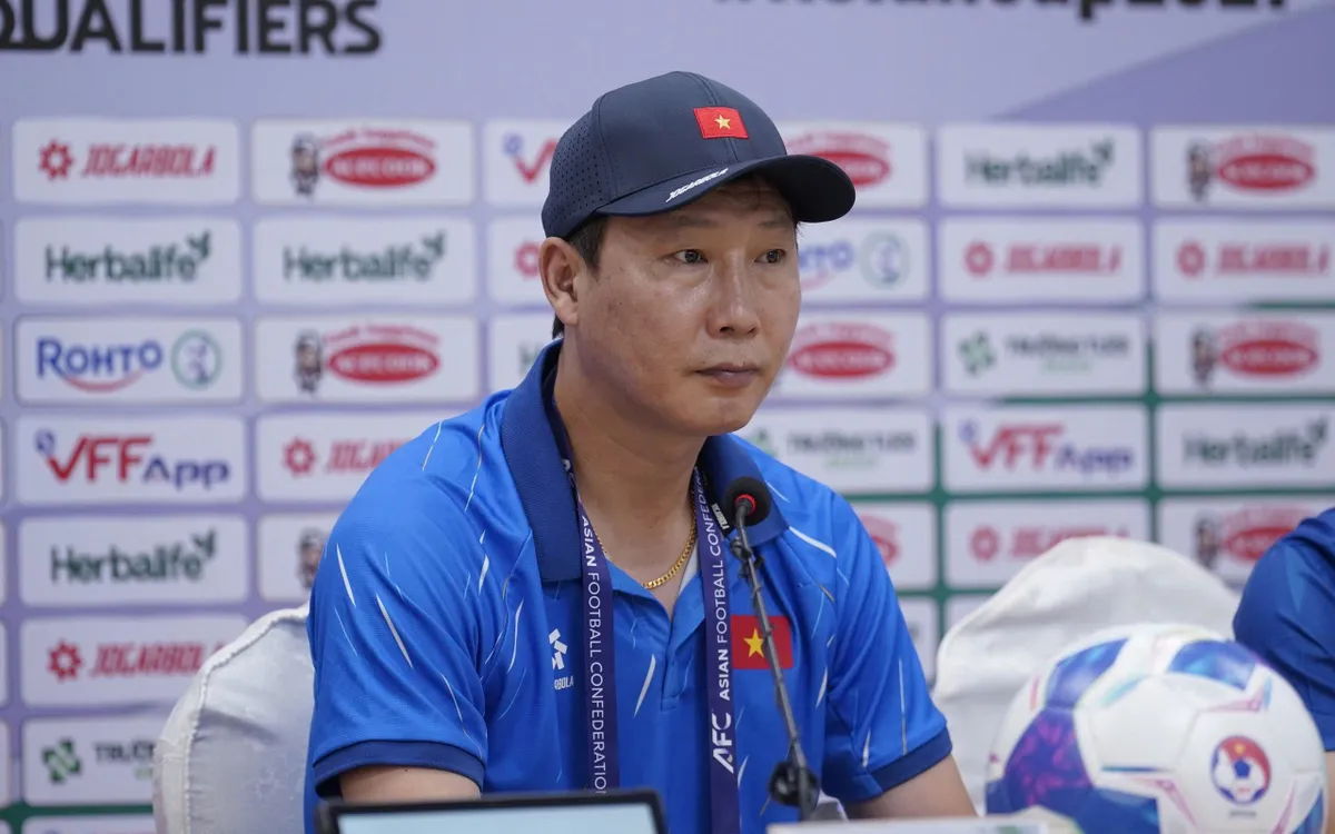HLV Kim Sang-sik: Cầu thủ U23 sẽ có cơ hội trong trận đấu ngày mai với Nepal