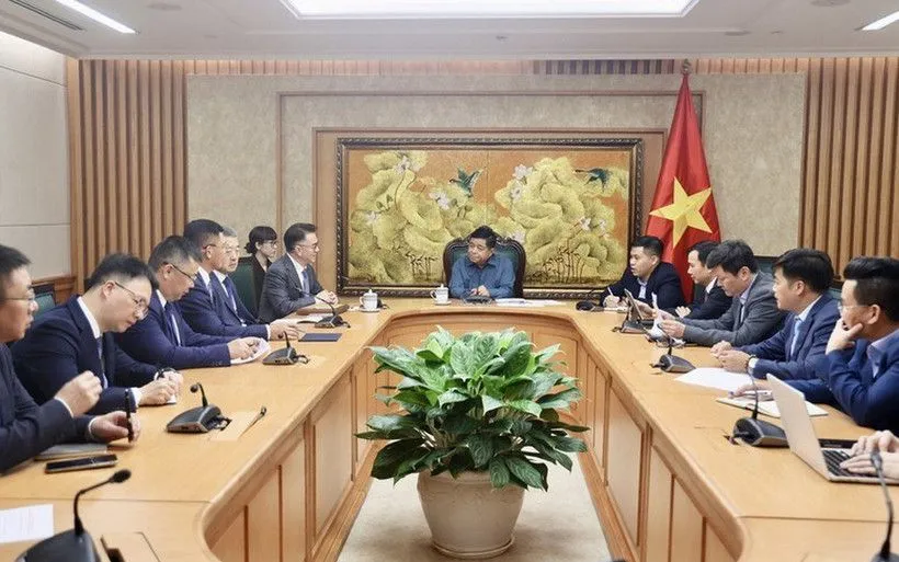 Phó Thủ tướng Nguyễn Chí Dũng tiếp đoàn công tác của Tập đoàn TCL do Tổng Giám đốc Vương Thành dẫn đầu. (Ảnh: VGP)
