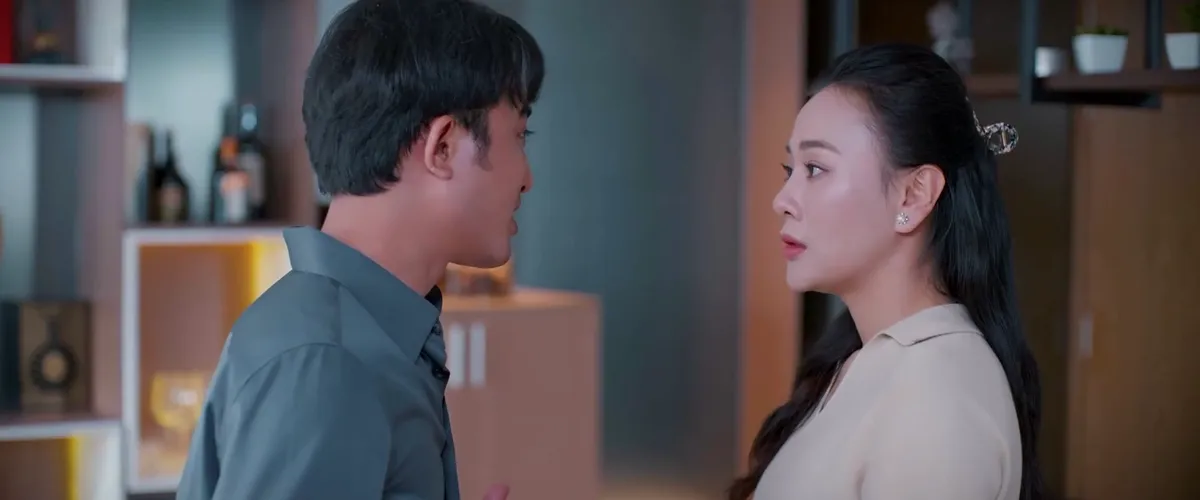 Gió ngang khoảng trời xanh - Tập 28: Bỏ qua 'chỉ thị' của vợ, Đăng chạy đến bên nữ đối tác- Ảnh 8. Gió ngang khoảng trời xanh - Tập 28: Bỏ qua 'chỉ thị' của vợ, Đăng chạy đến bên nữ đối tác - Ảnh 8.