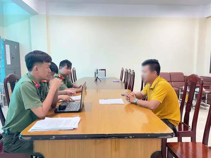 Lâm Đồng: Phạt  4 người đăng video sai sự thật về an ninh sân bay Liên Khương - Ảnh 1.