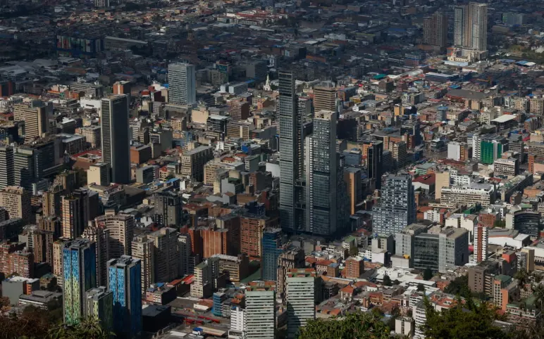 Các ông Yendri Omar Velásquez Rodríguez và Luis Alejandro Peche Arteaga đã bị bắn khi họ rời khỏi một tòa nhà ở phía Bắc Bogotá, Colombia (Ảnh: Anadolu/Getty) Các ông Yendri Omar Velásquez Rodríguez và Luis Alejandro Peche Arteaga đã bị bắn khi họ rời khỏi một tòa nhà ở phía Bắc Bogotá, Colombia (Ảnh: Anadolu/Getty)