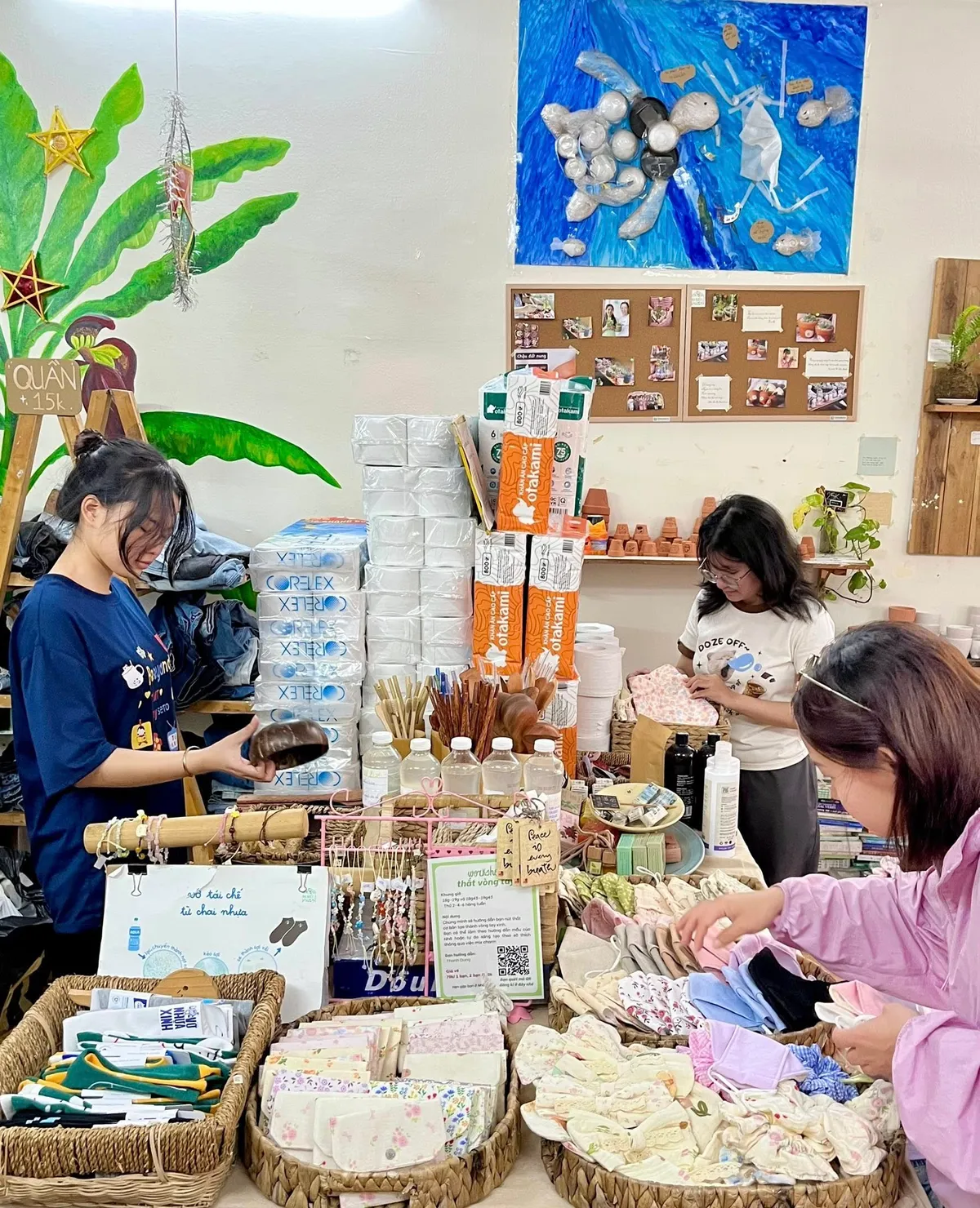 Vòng đời ý nghĩa mới cho đồ cũ - Ảnh 2.