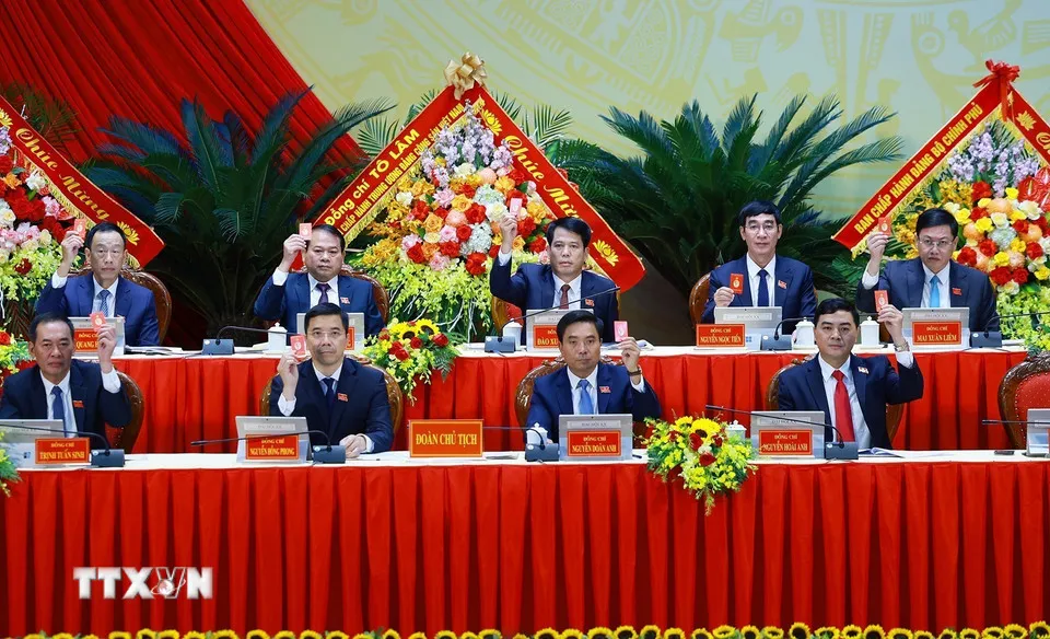 Thủ tướng: Thanh Hoá phải hiện thức hóa khát vọng phát triển, nhân dân ngày càng ấm no hạnh phúc - Ảnh 3.