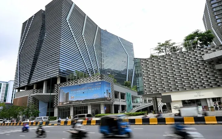 Tòa nhà Prince International Plaza liên quan đến Prince Group tại Phnom Penh, Campuchia. (Ảnh: AFP) Tòa nhà Prince International Plaza liên quan đến Prince Group tại Phnom Penh, Campuchia. (Ảnh: AFP)