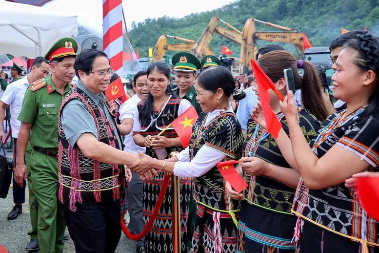 Thủ tướng dự Lễ khởi công trường học tại xã biên giới của Đà Nẵng - Ảnh 3.