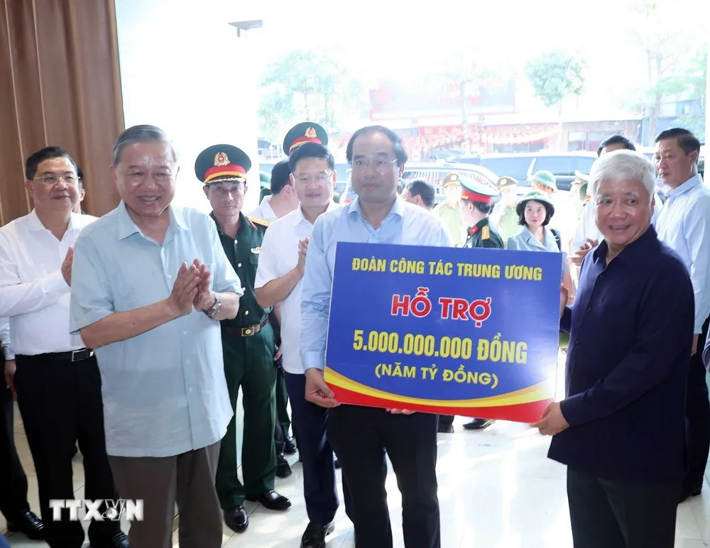 Tổng B&iacute; thư T&ocirc; L&acirc;m kiểm tra c&ocirc;ng t&aacute;c khắc phục hậu quả b&atilde;o, lụt tại Th&aacute;i Nguy&ecirc;n - Ảnh 2.