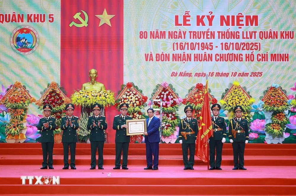QUÂN KHU 5 ĐÓN NHẬN HUÂN CHƯƠNG HỒ CHÍ MINH - Ảnh 4.