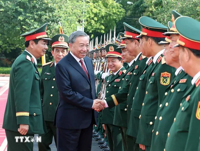 Tổng Bí thư Tô Lâm: Chăm lo xây dựng Lực lượng vũ trang Quân khu 1 vững mạnh toàn diện - Ảnh 1.