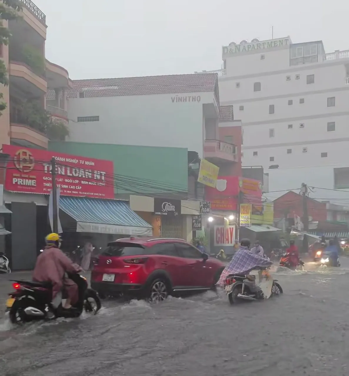 Khánh Hòa: Mưa lớn, các trường chủ động cho học sinh nghỉ học để đảm bảo an toàn- Ảnh 3. Khánh Hòa: Mưa lớn, các trường chủ động cho học sinh nghỉ học để đảm bảo an toàn- Ảnh 3.