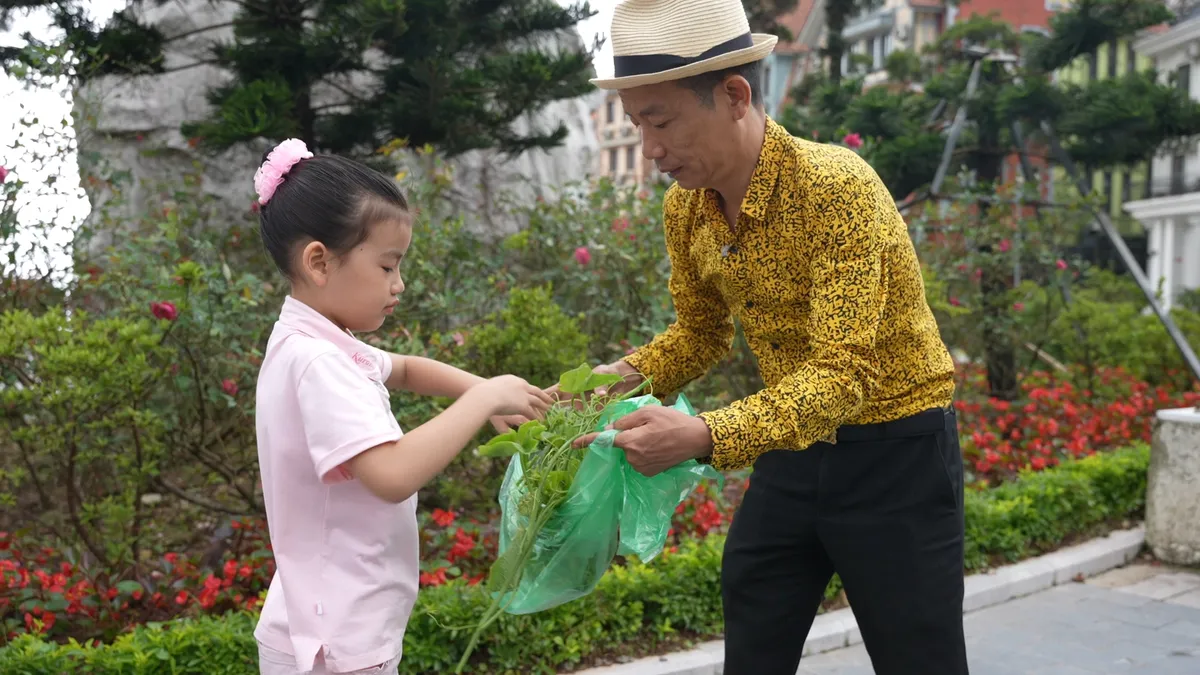 Hành trình nghệ thuật của cha con nhạc sĩ Nguyễn Vĩnh Tiến trong Cha con vạn dặm - Ảnh 5.