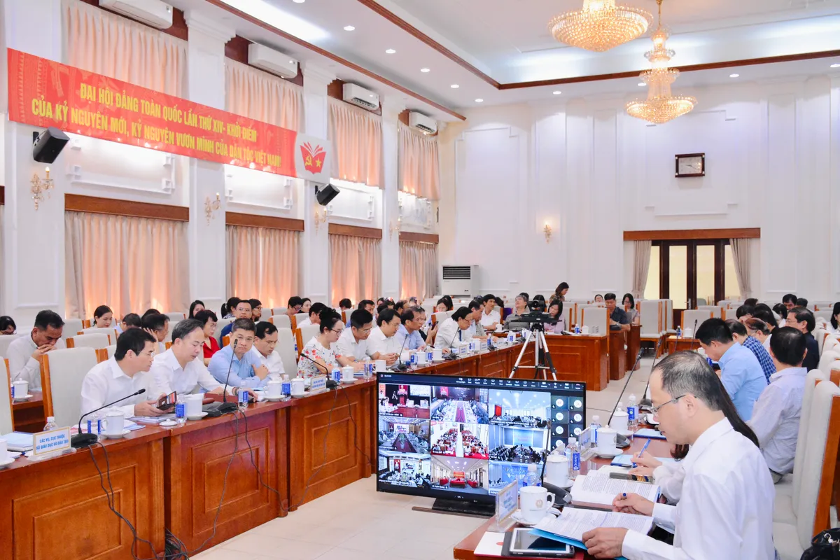 Từ năm học 2026-2027, học sinh cả nước dùng chung 1 bộ sách giáo khoa  - Ảnh 3.