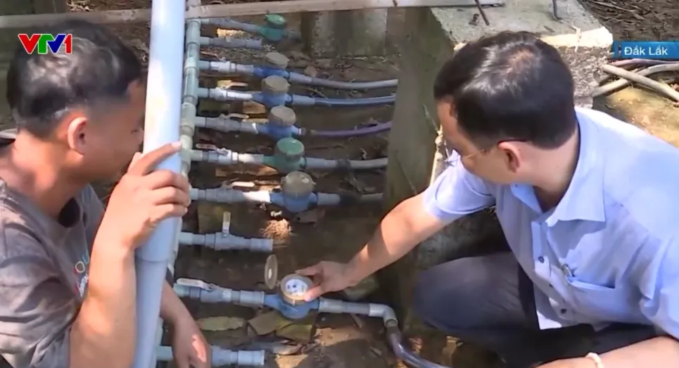 Người dân xã vùng cao thiếu nước ngay giữa mùa mưa - Ảnh 3.