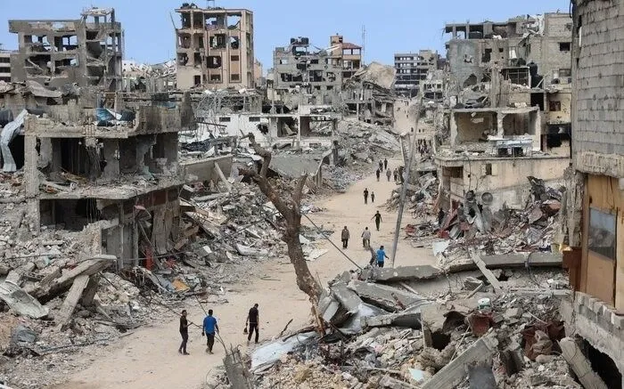 Chỉ còn lại một Gaza đổ nát sau 2 năm xung đột (Ảnh: IRNA/TTXVN) Chỉ còn lại một Gaza đổ nát sau 2 năm xung đột (Ảnh: IRNA/TTXVN)