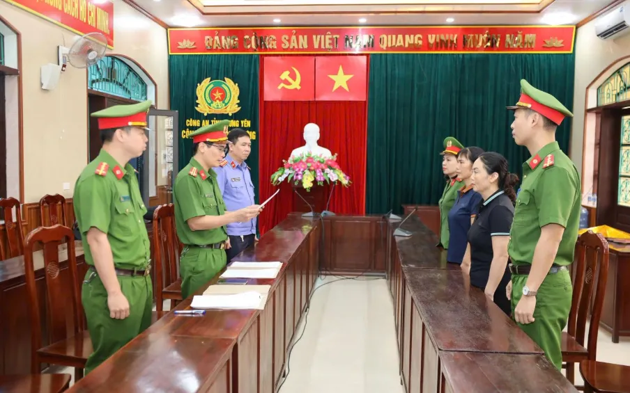 Cơ quan Cảnh sát điều tra Công an tỉnh Hưng Yên tiến hành khởi tố bị can đối với Nguyễn Thị Lan, Nguyễn Thị Phương. Ảnh: Cổng TTĐT Công an Hưng Yên Cơ quan Cảnh sát điều tra Công an tỉnh Hưng Yên tiến hành khởi tố bị can đối với Nguyễn Thị Lan, Nguyễn Thị Phương. Ảnh: Cổng TTĐT Công an Hưng Yên