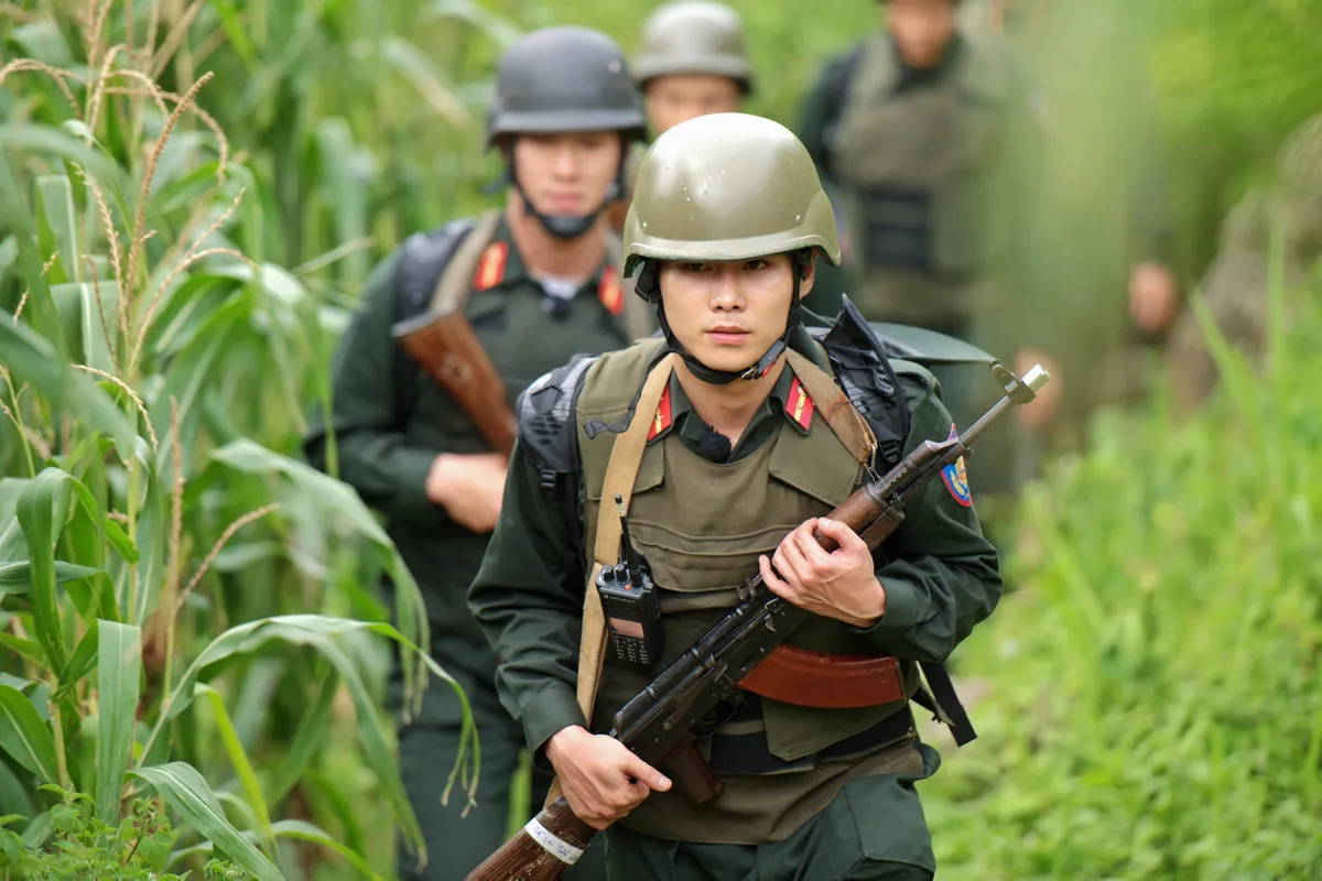 Chiến sĩ quả cảm - Tập 13: Tái hiện đại án chấn động một thời - Ảnh 8.