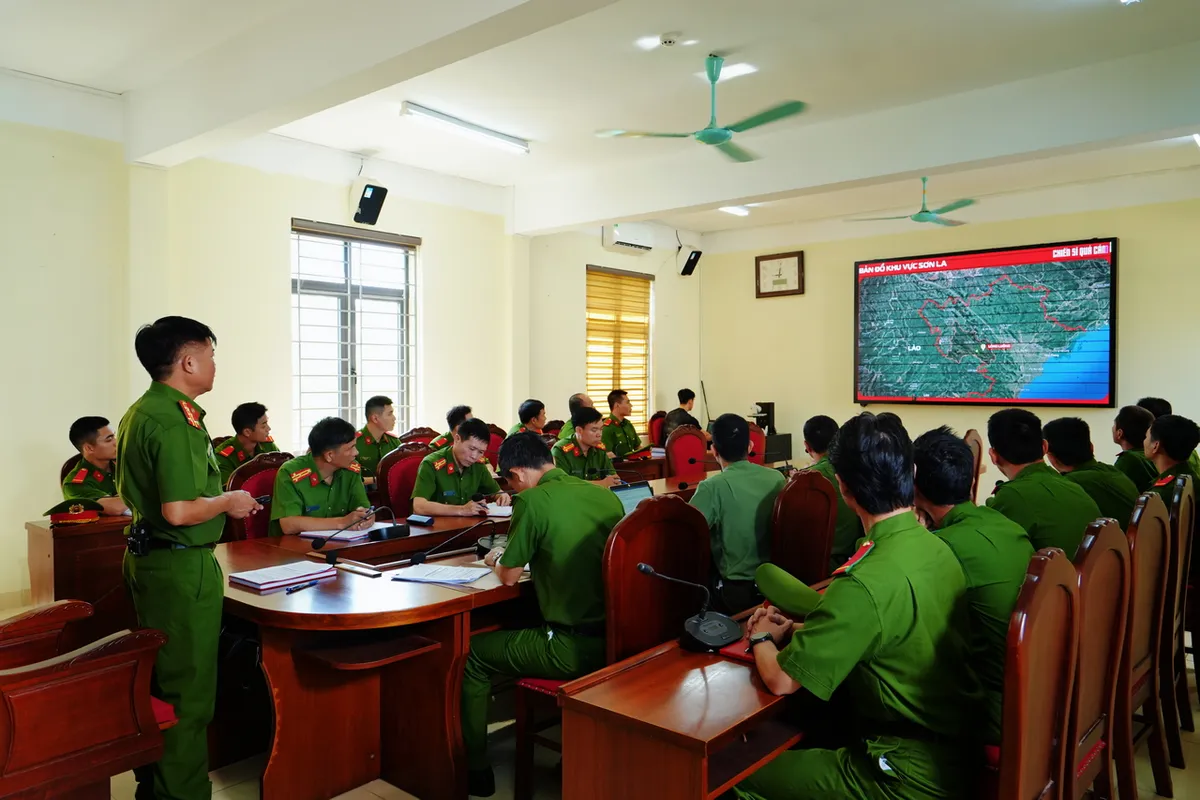 Chiến sĩ quả cảm - Tập 13: Tái hiện đại án chấn động một thời - Ảnh 2.