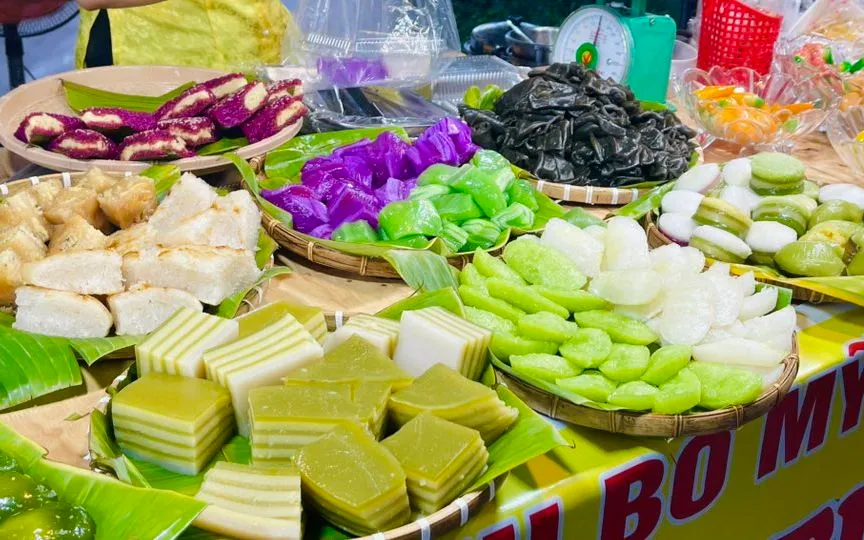 Фестиваль народных южновьетнамских пирожных 2025 - вкусы и краски Анжанга