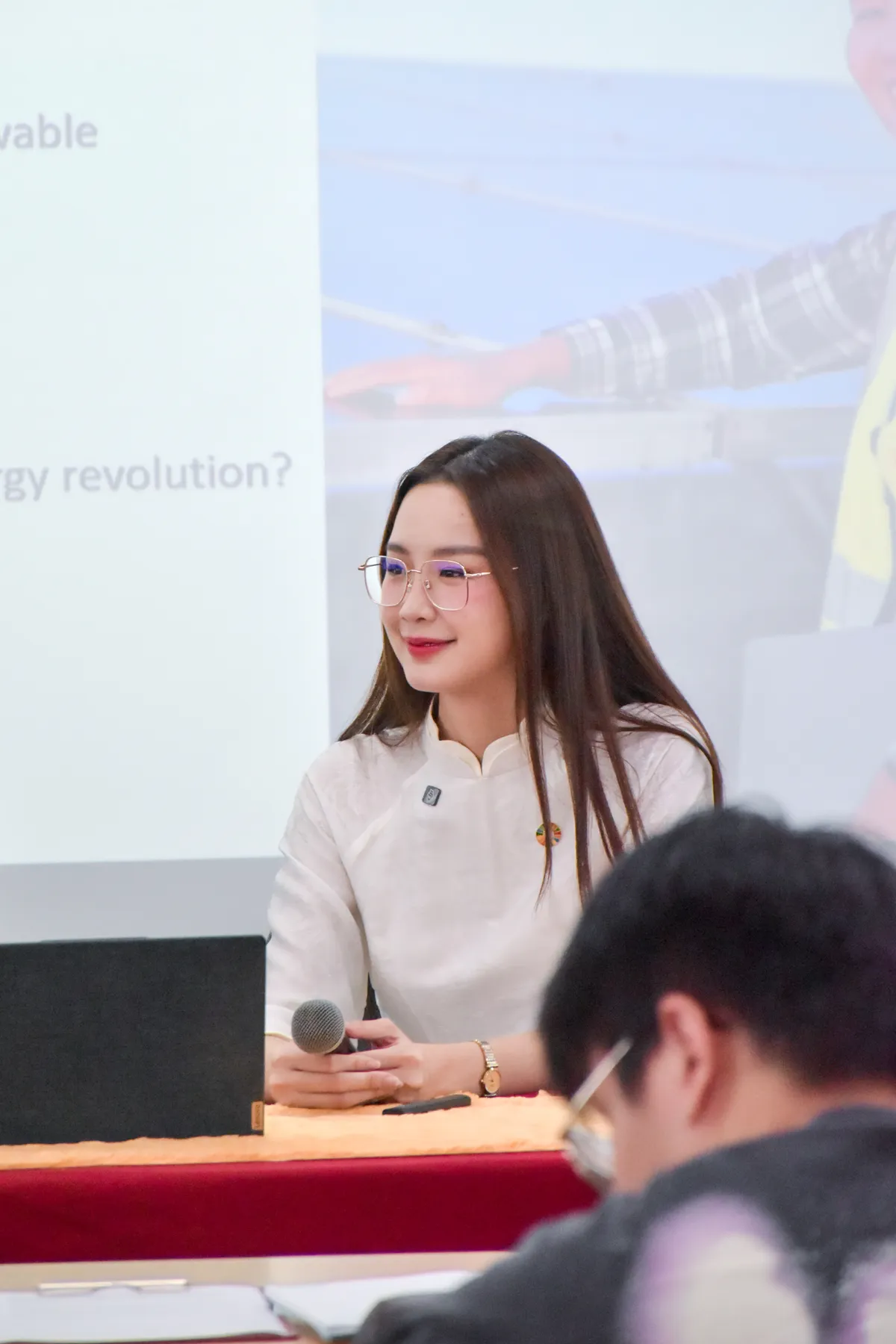 Phụ nữ có sức mạnh nội tại phi thường - Ảnh 1.