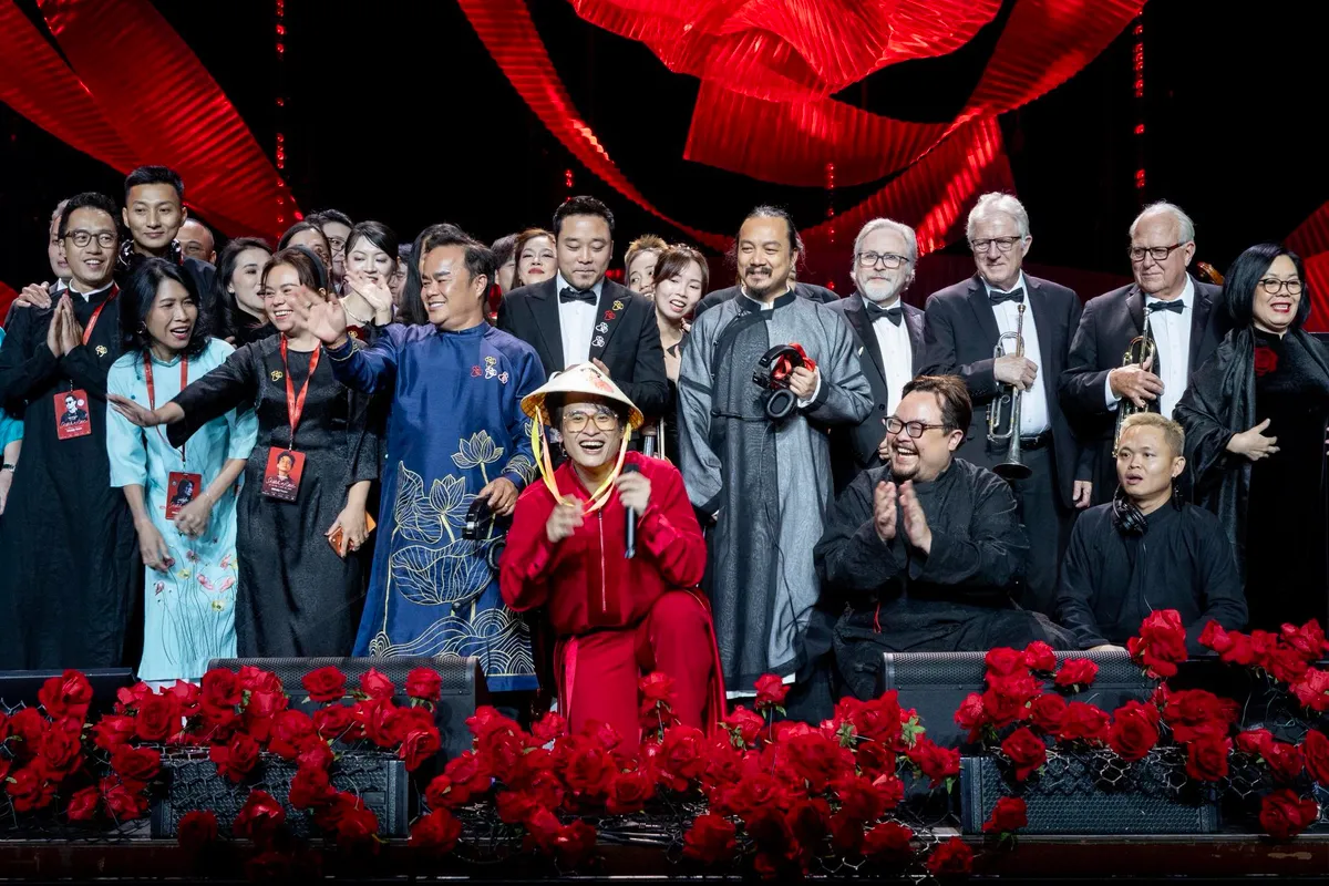 Choáng ngợp với Sketch A Rose của Hà Anh Tuấn tại Dolby Theater - Ảnh 16.
