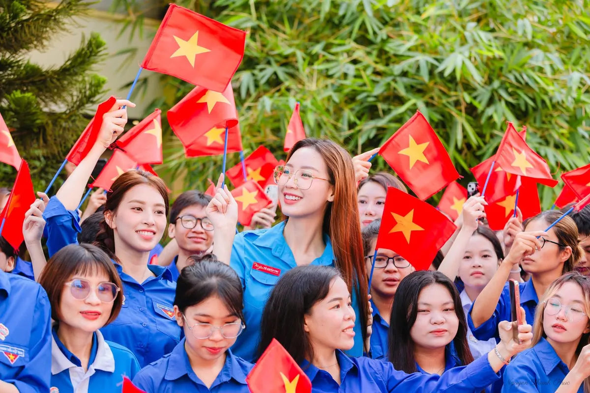 Phụ nữ có sức mạnh nội tại phi thường - Ảnh 4.
