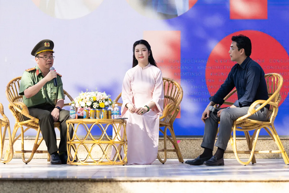 TP Hồ Chí Minh: Hơn 2 triệu học sinh hưởng ứng chiến dịch “Không Một Mình”  - Ảnh 2.
