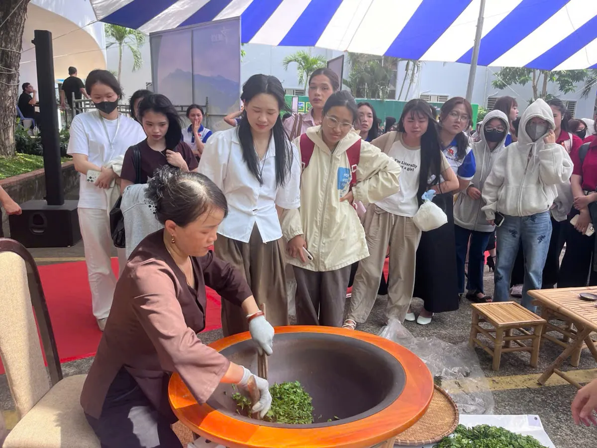 Đưa di sản Trà Việt chạm đến thế hệ trẻ - Ảnh 1.