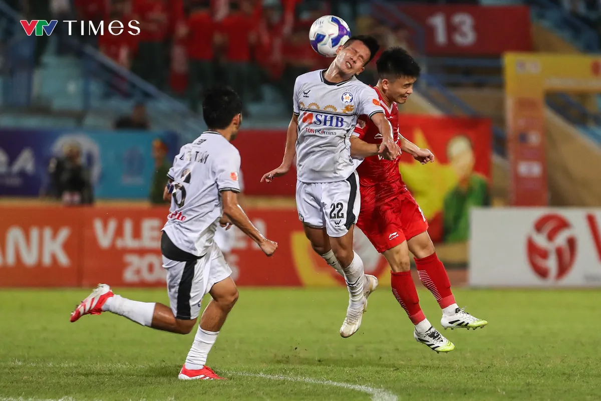 Ngược d&ograve;ng th&agrave;nh c&ocirc;ng, Thể C&ocirc;ng Viettel thăng tiến tr&ecirc;n BXH V.League 2025-2026- Ảnh 2.