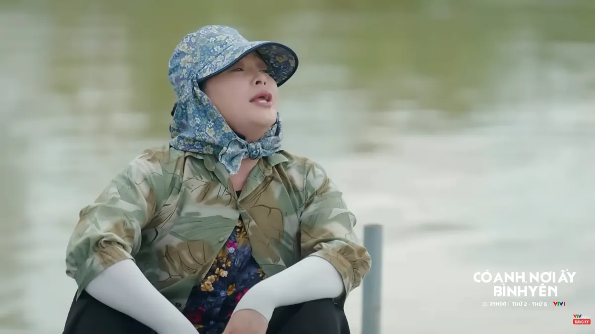 Có anh, nơi ấy bình yên - Tập 48: Bà Mừng kiên quyết phản đối Chí lấy "gái ngành" - Ảnh 5.