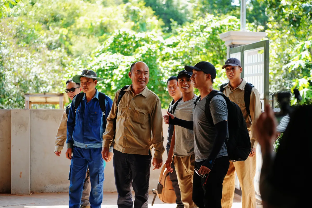 Những "kịch bản" khó tin của các chiến sĩ nhập vai khi thâm nhập thực tế - Ảnh 1.