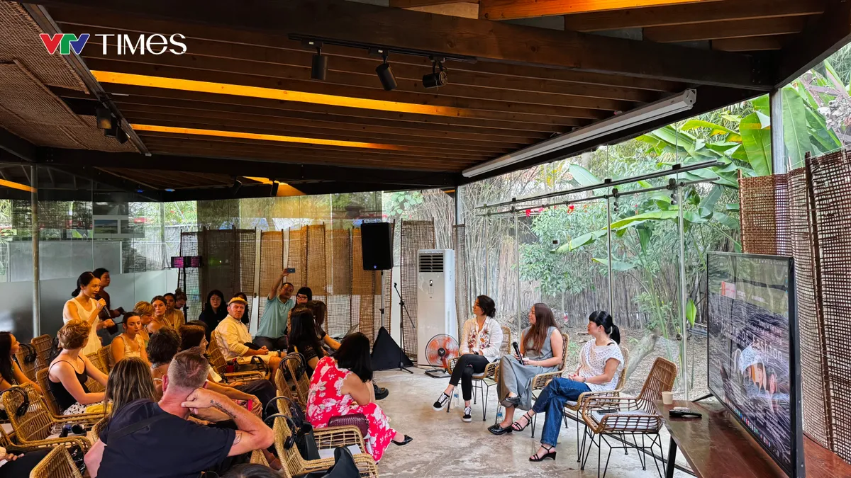 Kết nối Việt Nam và Đan Mạch: Đối thoại về tương lai thời trang bền vững- Ảnh 3. Kết nối Việt Nam và Đan Mạch: Đối thoại về tương lai thời trang bền vững- Ảnh 3.