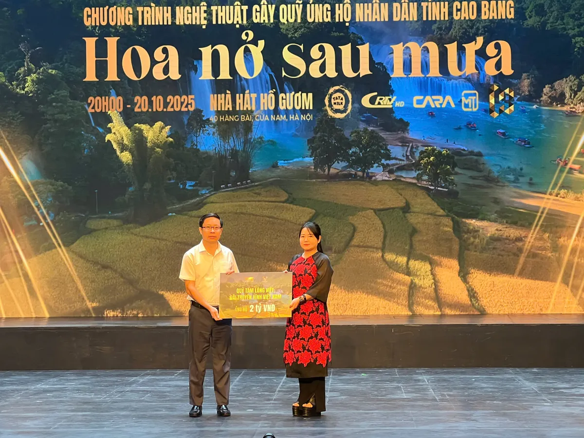 Chương trình nghệ thuật 'Hoa nở sau mưa' gây quỹ ủng hộ đồng bào lũ lụt Cao Bằng - Ảnh 3.