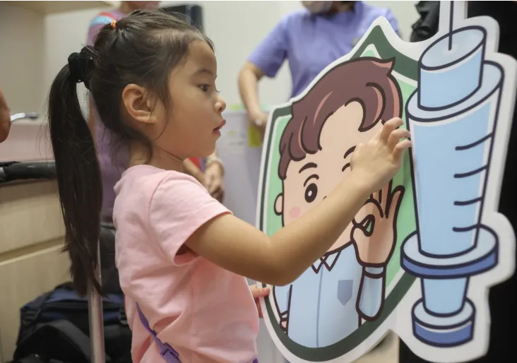 Hong Kong (Trung Quốc) tăng cường phòng chống dịch cúm trong trường học - Ảnh 1.