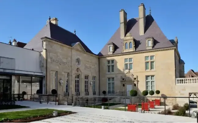 Bảo tàng Maison des Lumières Denis Diderot (Ảnh:unn.ua) Bảo tàng Maison des Lumières Denis Diderot (Ảnh:unn.ua)