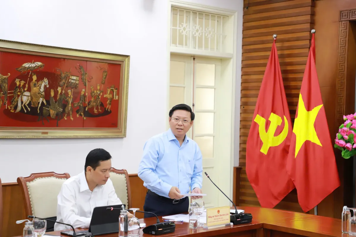 Ứng xử văn hóa trên không gian mạng: Chấm dứt hợp tác với những nghệ sĩ, KOL “lệch chuẩn”  - Ảnh 2.