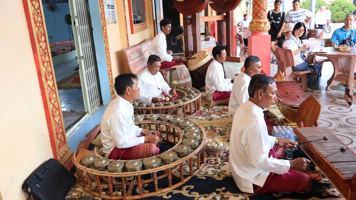 Du lịch miền Tây: Trải nghiệm đa dạng giữa sông nước và lễ hội dân gian - Ảnh 3.