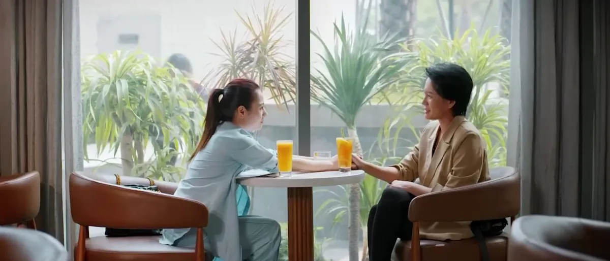 Gió ngang khoảng trời xanh - Tập 32: Ngân ê chề chịu nhục vì tin nhầm 'tổng tài'- Ảnh 1. Gió ngang khoảng trời xanh - Tập 32: Ngân ê chề chịu nhục vì tin nhầm 'tổng tài'- Ảnh 1.