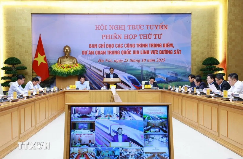 Thủ tướng Phạm Minh Chính chủ trì họp thúc đẩy các dự án đường sắt - Ảnh 1.