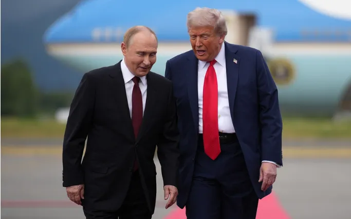 Tổng thống Trump cùng Tổng thống Putin đến Căn cứ chung Elmendorf-Richardson ở Anchorage, Alaska, ngày 15/8/2025 (Ảnh: Getty) Tổng thống Trump cùng Tổng thống Putin đến Căn cứ chung Elmendorf-Richardson ở Anchorage, Alaska, ngày 15/8/2025 (Ảnh: Getty)