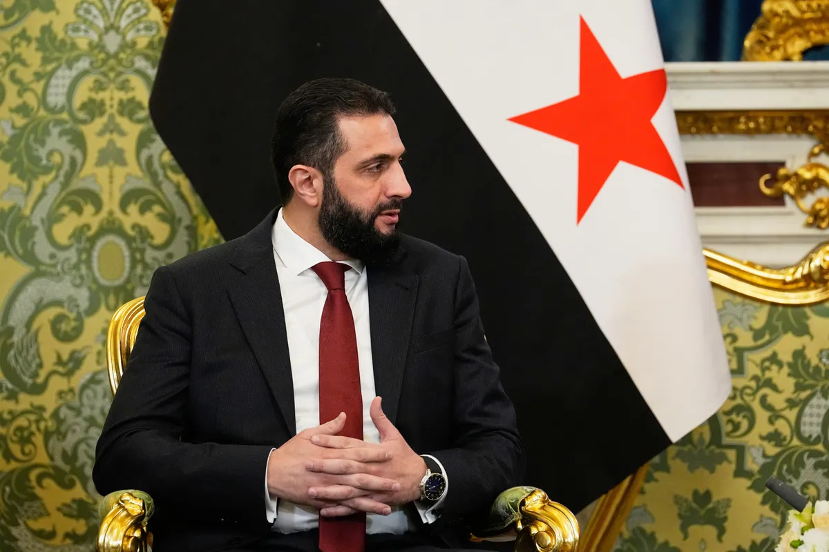 Đặc phái viên Mỹ kêu gọi dỡ bỏ các lệnh trừng phạt còn lại đối với Syria  - Ảnh 1.