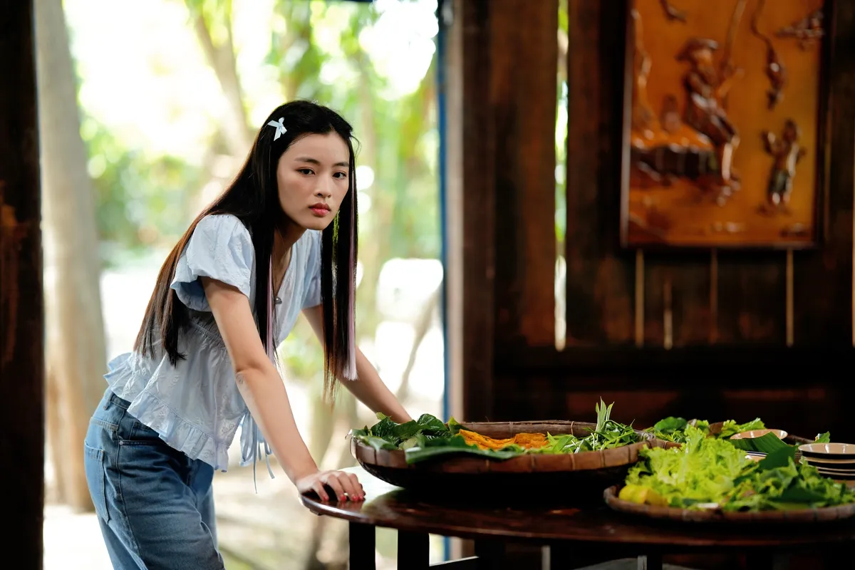 Lan Thy phá bỏ hình ảnh "nàng thơ" - Ảnh 2.