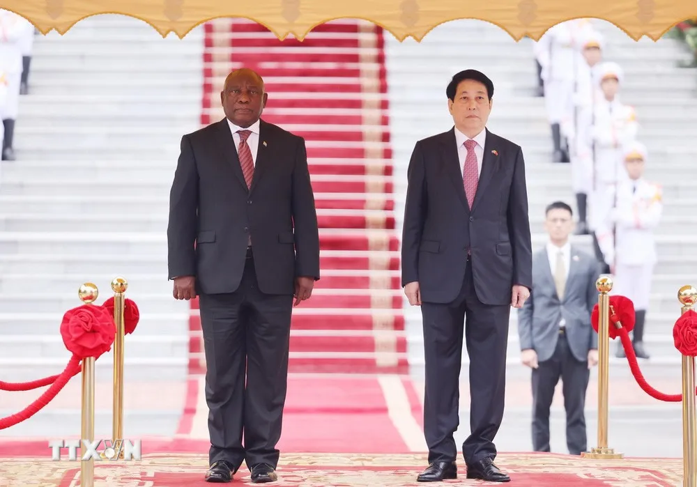 Chủ tịch nước Lương Cường chủ trì Lễ đón cấp Nhà nước Tổng thống Nam Phi Matamela Cyril Ramaphosa  - Ảnh 5.