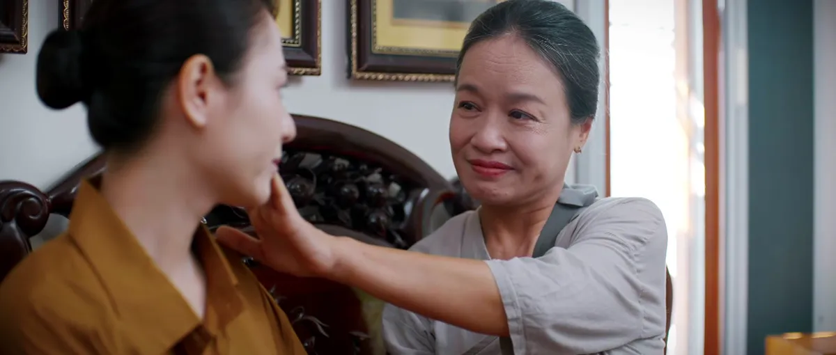 Gió ngang khoảng trời xanh - Tập 33: Việc mất, tình tan, Ngân bỏ phố về quê- Ảnh 4.